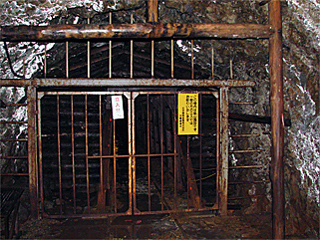 坑道トンネル