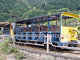 トロッコ電車