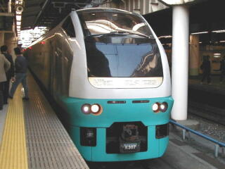 E653系電車青緑色