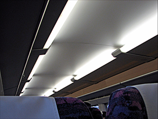 E2系1000番台電車の天井