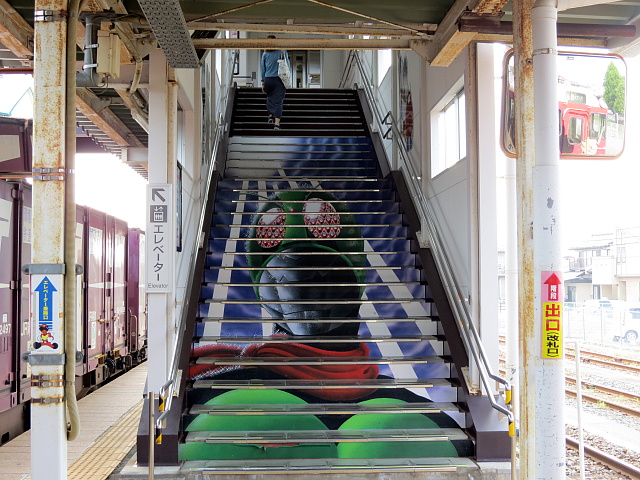 石巻駅の階段