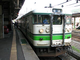 新潟色115系電車