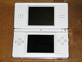 Nintendo DS Lite（開）