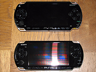PSP-1000とPSP-3000に比較（表側）