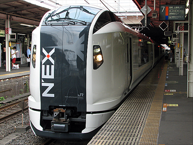 E259系電車（成田エクスプレス塗装）