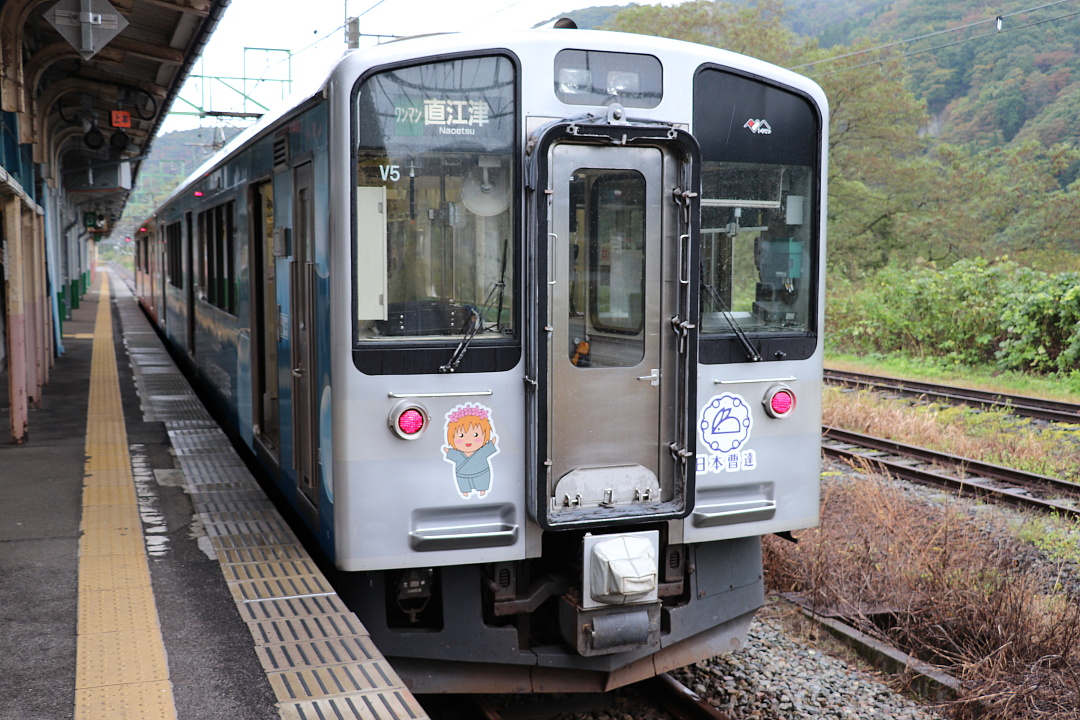 えちごトキめき鉄道ET127系電車
