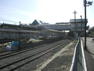 軽井沢駅左側