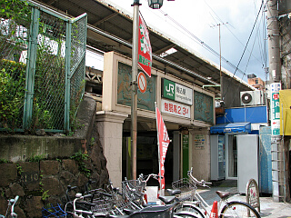 駒込駅東口（北側）